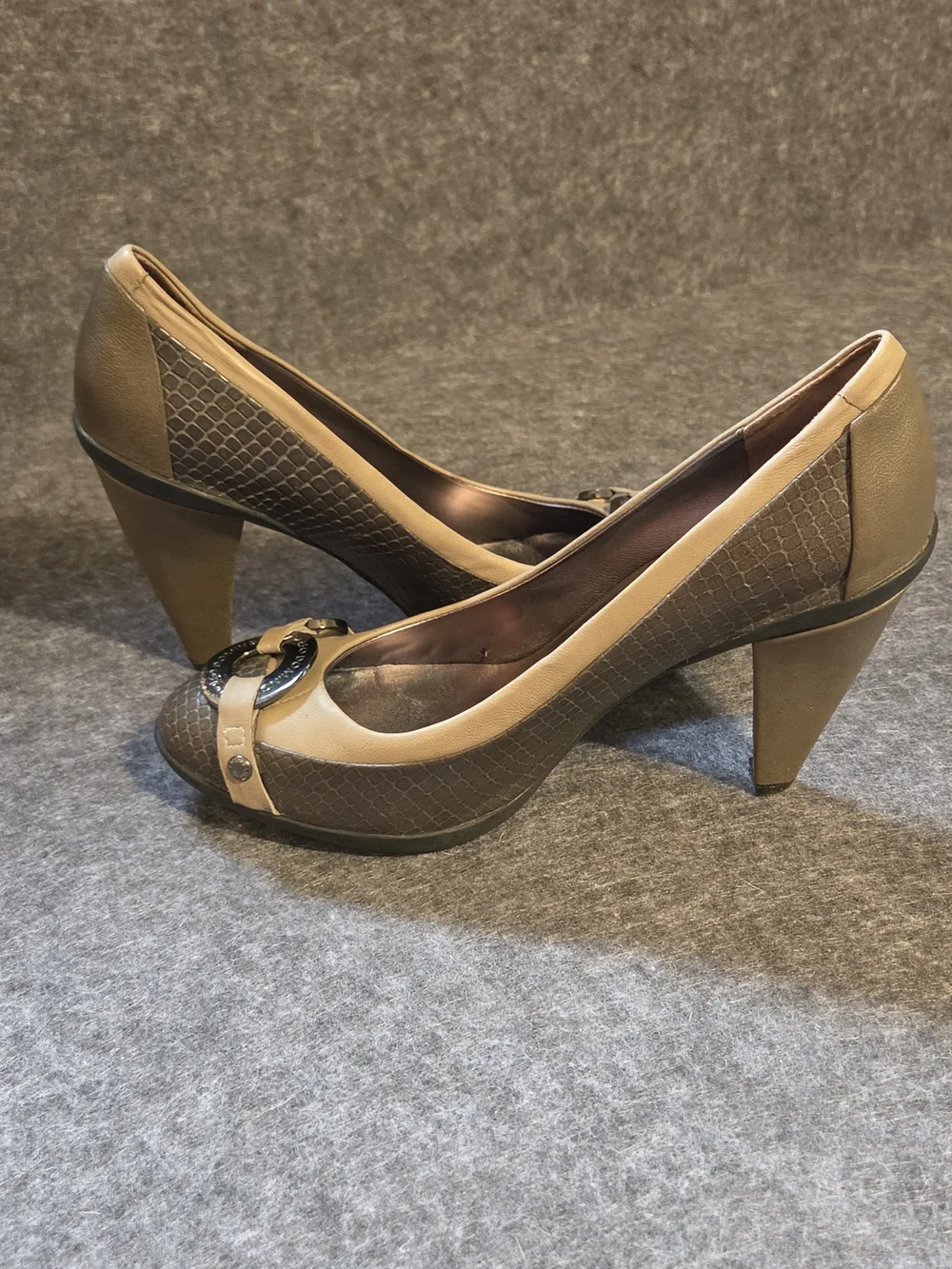 Aldolfo Dominguez Taupe Textured High Heel Pumps with Decorative Accent EUR 38